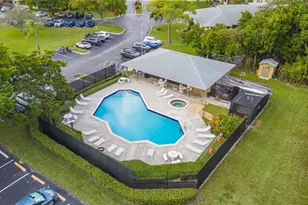 567 Trace Cir, Deerfield Beach, FL 33441 - Photo 20