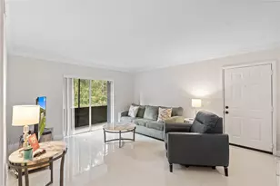 567 Trace Cir, Deerfield Beach, FL 33441 - Photo 2