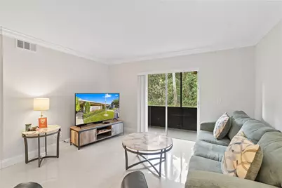 567 Trace Circle #104, Deerfield Beach, FL 33441 - Photo 4