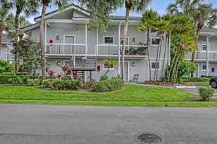 11863 Wimbledon Circle, Wellington, FL 33414 - Photo 14