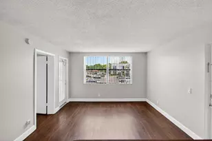 728 Executive Center Dr, West Palm Beach, FL 33401 - Photo 6