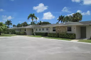 2715 Emory Dr E, West Palm Beach, FL 33415 - Photo 4