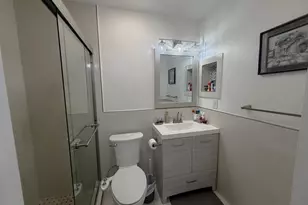 6575 W 27th Ct, Hialeah, FL 33016 - Photo 12