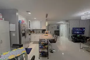 6575 W 27th Ct, Hialeah, FL 33016 - Photo 8