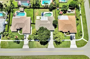14608 Paddock Dr, Wellington, FL 33414 - Photo 32