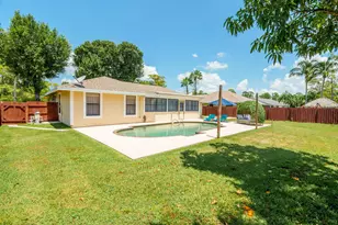 14608 Paddock Dr, Wellington, FL 33414 - Photo 28