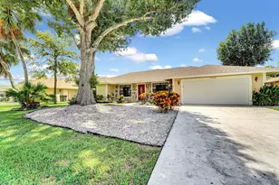 14608 Paddock Dr, Wellington, FL 33414 - Photo 4