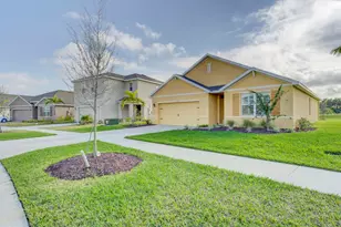 10519 SW Vasari Way, Port Saint Lucie, FL 34987 - Photo 4