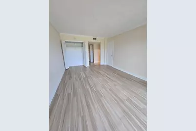 2900 N Palm Aire Drive N #405, Pompano Beach, FL 33069 - Photo 8