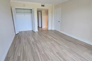 2900 N Palm Aire Dr N, Pompano Beach, FL 33069 - Photo 8