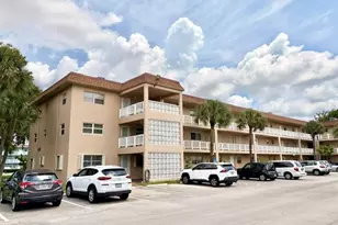 608 SW Natura Blvd, Deerfield Beach, FL 33441 - Photo 16