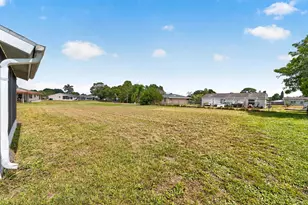 261 SW Cherryhill Rd, Port Saint Lucie, FL 34953 - Photo 20