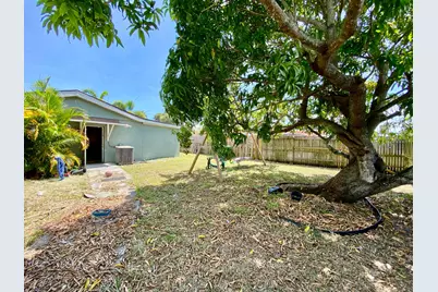 2017 Ave D, Fort Pierce, FL 34950 - Photo 4