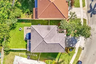 10615 NW 12th Ct, Plantation, FL 33322 - Photo 18