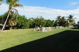 735 Hummingbird Way, North Palm Beach, FL 33408 - Photo 8
