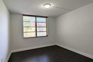 3253 Foxcroft Rd, Miramar, FL 33025 - Photo 22