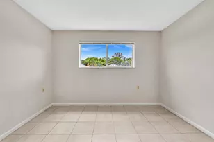 1020 Lake Victoria Dr, West Palm Beach, FL 33411 - Photo 22
