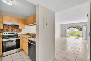 1020 Lake Victoria Dr, West Palm Beach, FL 33411 - Photo 8
