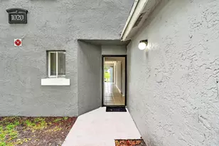 1020 Lake Victoria Dr, West Palm Beach, FL 33411 - Photo 6