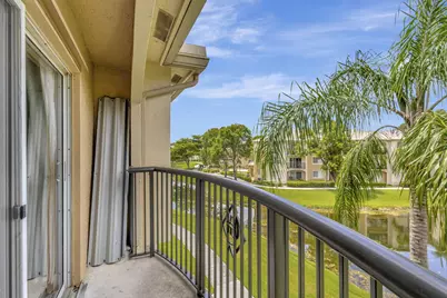 600 N Crestwood Ct Court N #609, Royal Palm Beach, FL 33411 - Photo 4