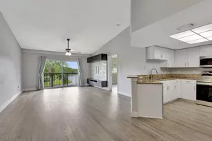 600 N Crestwood Ct Ct N, Royal Palm Beach, FL 33411 - Photo 8
