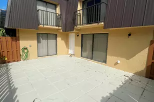 5881 SE Windsong Ln, Stuart, FL 34997 - Photo 4