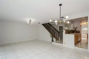 8208 NW 8th Pl NW, Plantation, FL 33324 - Photo 6