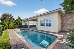 9941 Regency Wy, Palm Beach Gardens, FL 33412 - Photo 1