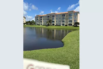 6 E Harbour Isle Dr Drive E #205, Fort Pierce, FL 34949 - Photo 2
