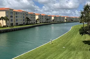 6 E Harbour Isle Dr Dr E, Fort Pierce, FL 34949 - Photo 4
