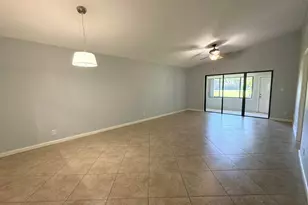 4075 Palm Forest Dr N, Delray Beach, FL 33445 - Photo 6