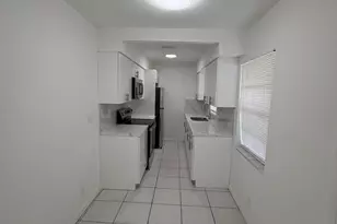 4031 NW 30th Terrace, Lauderdale Lakes, FL 33309 - Photo 4