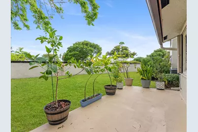 1821 NE 40th Court #305, Pompano Beach, FL 33064 - Photo 22