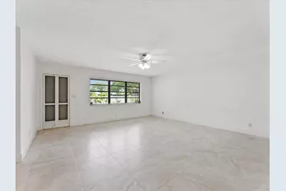 1821 NE 40th Court #305, Pompano Beach, FL 33064 - Photo 6