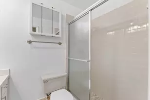 1821 NE 40th Ct, Pompano Beach, FL 33064 - Photo 16