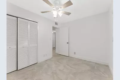 1821 NE 40th Court #305, Pompano Beach, FL 33064 - Photo 20