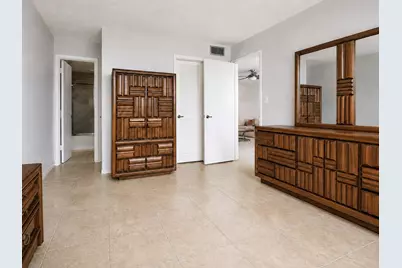 8962 S Hollybrook Boulevard #205, Pembroke Pines, FL 33025 - Photo 6