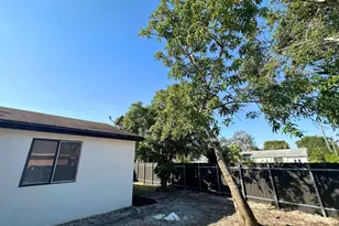 1049 Grandview Cir, Royal Palm Beach, FL 33411 - Photo 6