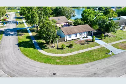 1049 Grandview Circle, Royal Palm Beach, FL 33411 - Photo 30