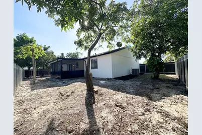 1049 Grandview Circle, Royal Palm Beach, FL 33411 - Photo 8