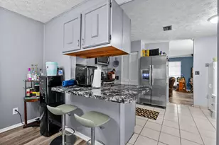 1831 SE Lennard Rd, Port Saint Lucie, FL 34952 - Photo 6