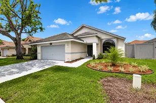 182 Temple Ave, Boynton Beach, FL 33436 - Photo 2