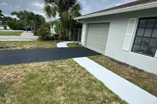 810 NE 9th Ave, Deerfield Beach, FL 33441 - Photo 2
