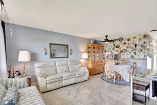 2812 Garden Dr S, Lake Worth, FL 33461 - Photo 10