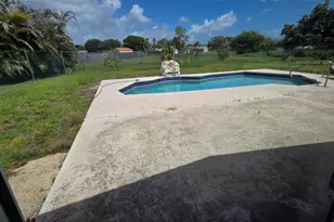 2209 SE East Dunbrooke Cir, Port Saint Lucie, FL 34952 - Photo 18