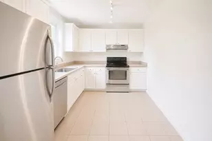 711 N Pine Island Rd, Plantation, FL 33324 - Photo 4