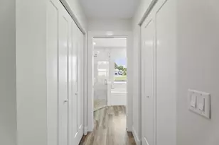 701 SE Dolphin Dr, Stuart, FL 34996 - Photo 28