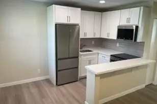 5168 NE 6th Ave, Oakland Park, FL 33334 - Photo 2