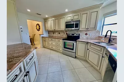 3661 Via Poinciana #615, Greenacres, FL 33467 - Photo 20