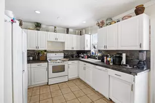 325 NW Dearman St, Port Saint Lucie, FL 34983 - Photo 10